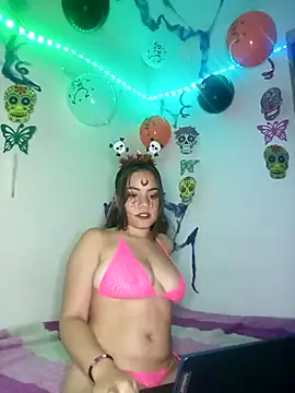 Snapshot of Valen_thompsom_002 chatting on 10-29-25, 04:22 Valen thompsom 002 online show from 10-29-25, 04:22