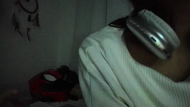 Melodymoore  online show from 06-27-26, 05:46
