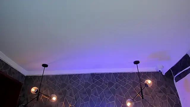 zephyra-angels online show from 11-20-25, 03:07