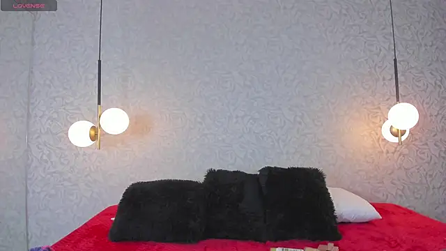 zephyra-angels online show from 10-30-25, 04:11