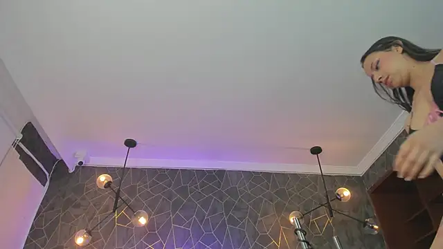 zephyra-angels online show from 10-22-25, 04:12