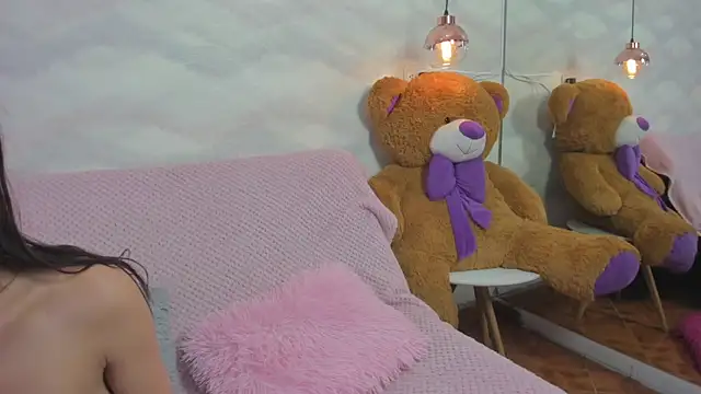 zephyra-angels online show from 10-13-25, 04:03