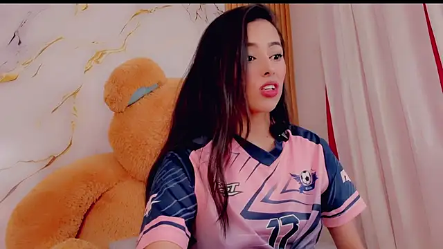 Snapshot of ValeriCardenas chatting on 02-01-26, 01:15 ValeriCardenas online show from 02-01-26, 01:15