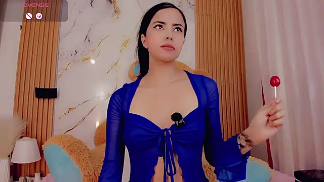 Snapshot of ValeriCardenas chatting on 02-04-26, 02:17 ValeriCardenas online show from 02-04-26, 02:17