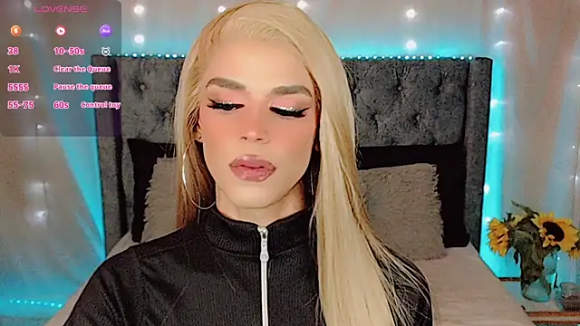 Snapshot of Dalila_moan chatting on 03-22-25, 10:15 Dalila moan online show from 03-22-25, 10:15