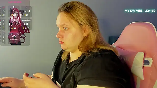Amy Hall online show from 10-15-25, 01:15