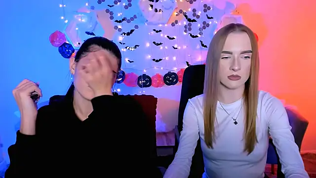 doll vey online show from 10-27-25, 08:21