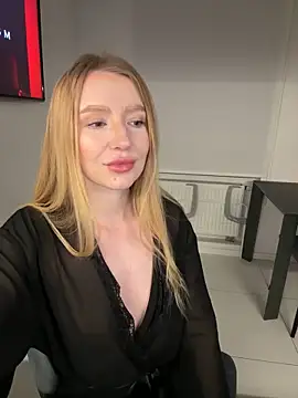 Snapshot of EvaBrooklyn chatting on 02-27-25, 06:31 EvaBrooklyn online show from 02-27-25, 06:31