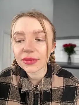 Snapshot of EvaBrooklyn chatting on 03-12-25, 09:02 EvaBrooklyn online show from 03-12-25, 09:02