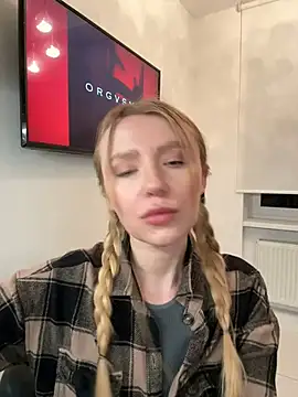 Snapshot of EvaBrooklyn chatting on 03-03-25, 04:15 EvaBrooklyn online show from 03-03-25, 04:15