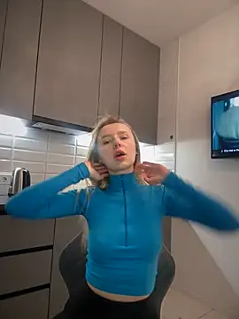 Snapshot of EvaBrooklyn chatting on 03-11-25, 04:51 EvaBrooklyn online show from 03-11-25, 04:51