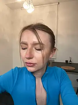 Snapshot of EvaBrooklyn chatting on 03-05-25, 06:01 EvaBrooklyn online show from 03-05-25, 06:01