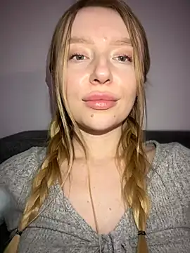 Snapshot of EvaBrooklyn chatting on 03-11-25, 07:58 EvaBrooklyn online show from 03-11-25, 07:58