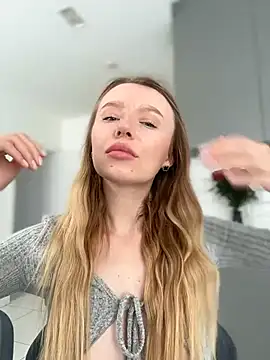 Snapshot of EvaBrooklyn chatting on 03-12-25, 01:08 EvaBrooklyn online show from 03-12-25, 01:08