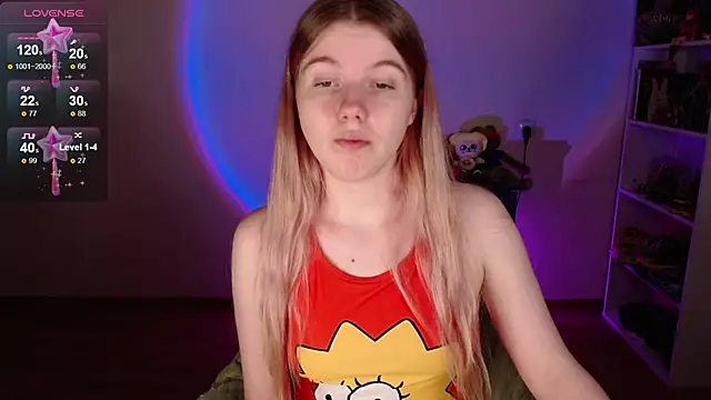 Strawberry juli online show from 03-17-26, 01:41