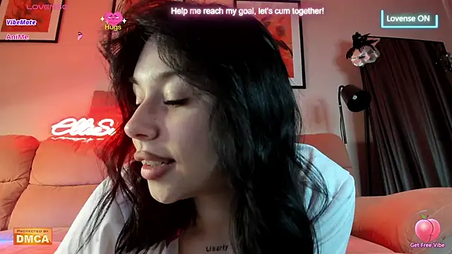 Snapshot of ElliSweetTease chatting on 03-06-25, 04:41 ElliSweetTease online show from 03-06-25, 04:41
