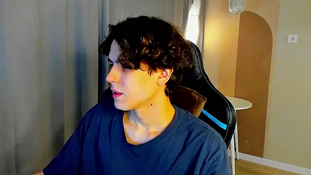 Snapshot of TravisRevas chatting on 03-03-26, 03:35 TravisRevas online show from 03-03-26, 03:35