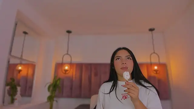 Snapshot of Haily_b chatting on 03-01-26, 07:25 Haily b online show from 03-01-26, 07:25