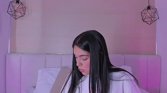 Haily b online show from 05-19-26, 12:12