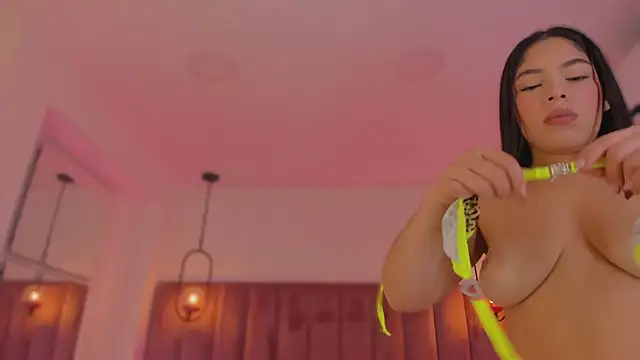 Snapshot of Haily_b chatting on 02-07-26, 07:33 Haily b online show from 02-07-26, 07:33