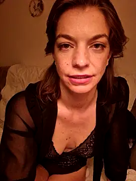 Snapshot of Rosemarie_Blu chatting on 02-26-25, 10:36 Rosemarie Blu online show from 02-26-25, 10:36