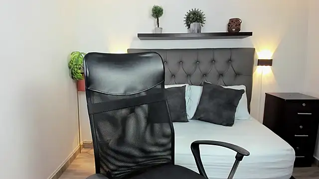 dulce victoriaa  online show from 03-15-25, 06:54