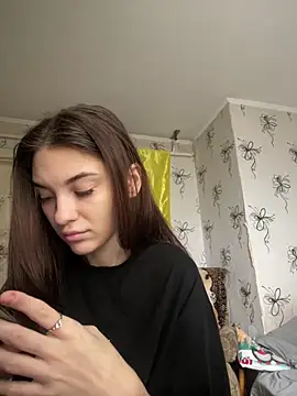 MrrKate online show from 03-04-25, 10:24
