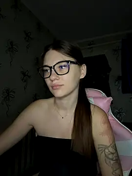 Snapshot of MrrKate chatting on 10-25-25, 01:05 MrrKate online show from 10-25-25, 01:05