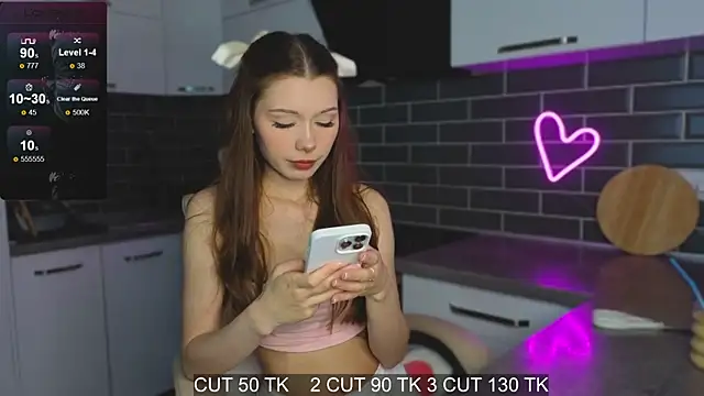 Snapshot of EmmaVictori1 chatting on 07-21-26, 10:38 EmmaVictori1 online show from 07-21-26, 10:38