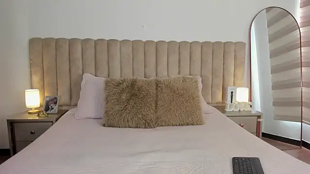 Sophie Restrepo online show from 03-02-26, 03:19