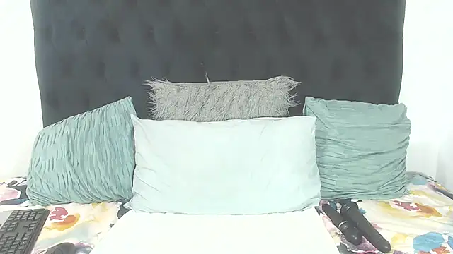 BootyClitQueen online show from 11-26-25, 07:03