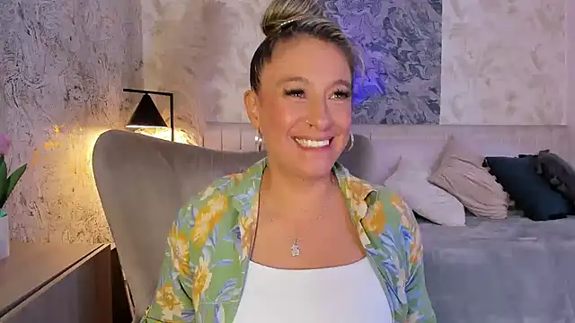 Liannaa  online show from 03-16-26, 07:38