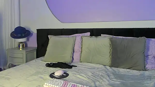 Snapshot of Liannaa_ chatting on 07-11-26, 09:20 Liannaa online show from 07-11-26, 09:20