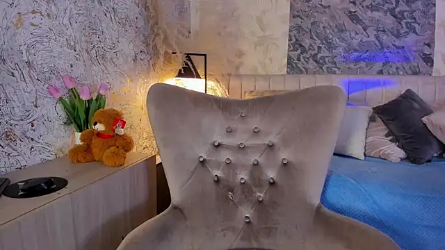 Arianaa collins online show from 03-10-26, 11:36