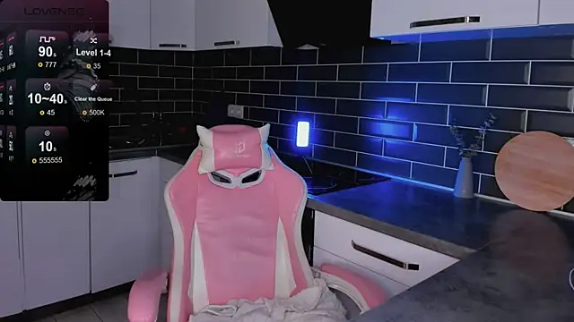 Snapshot of ShaiyaMinn3 chatting on 12-20-25, 05:05 ShaiyaMinn3 online show from 12-20-25, 05:05