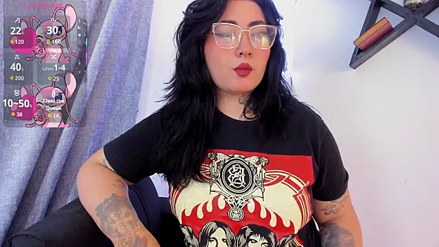 Curvybaddie99 online show from 11-12-25, 05:22