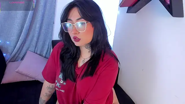 Curvybaddie99 online show from 11-07-25, 04:39