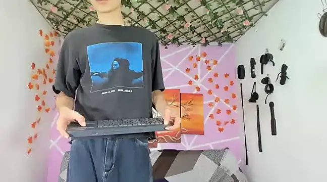 Snapshot of Maxxi_hot23 chatting on 02-28-25, 01:15 Maxxi hot23 online show from 02-28-25, 01:15