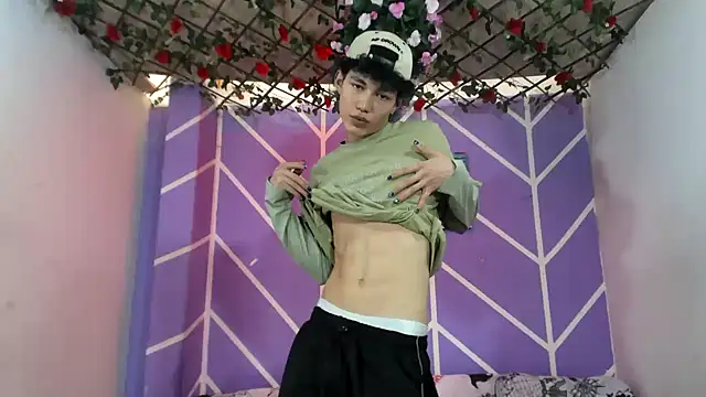 Snapshot of Maxxi_hot23 chatting on 09-13-25, 07:25 Maxxi hot23 online show from 09-13-25, 07:25