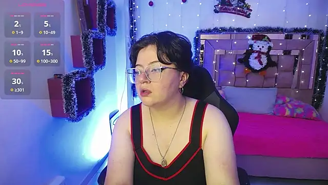 Snapshot of safyka chatting on 12-18-25, 02:38 safyka online show from 12-18-25, 02:38