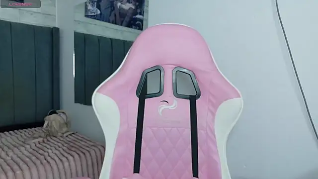 Aida princess online show from 10-20-25, 11:16