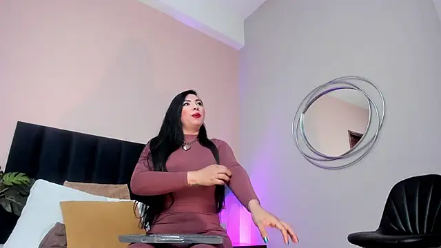 SeleneLujan online show from 12-20-25, 12:19