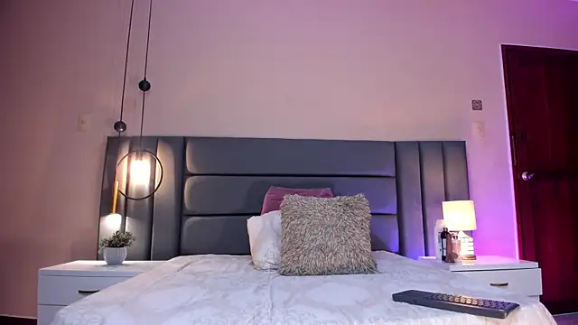 SeleneLujan online show from 12-01-25, 11:44