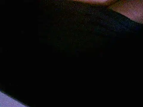 Snapshot of EroticMonster chatting on 09-17-25, 09:50 EroticMonster online show from 09-17-25, 09:50