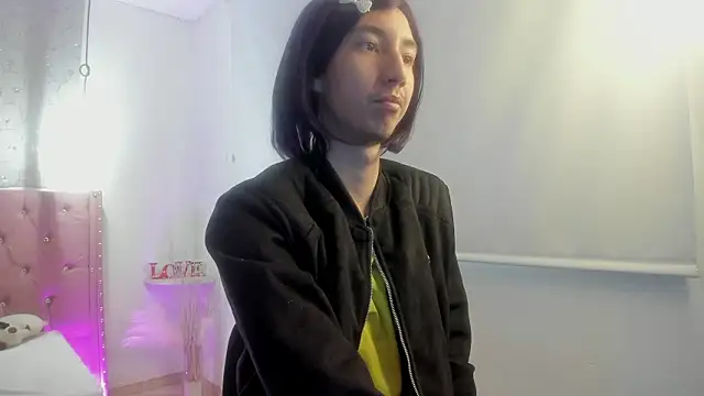 loverisu-coral online show from 03-07-26, 10:15