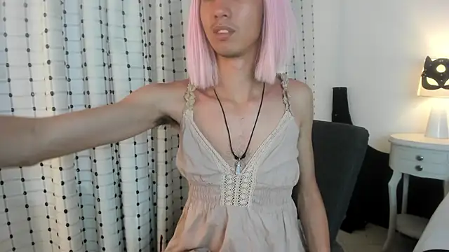 loverisu-coral online show from 12-05-25, 08:06