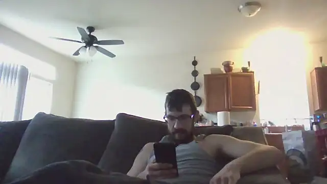 Snapshot of Johnnypro1OF chatting on 10-03-25, 03:46 Johnnypro1OF online show from 10-03-25, 03:46