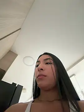 AshleyG 222 online show from 05-05-26, 06:33