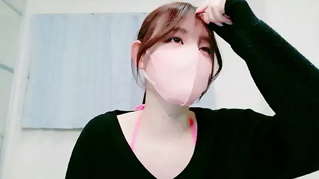 Snapshot of NANA_7 chatting on 02-17-26, 10:12 NANA 7 online show from 02-17-26, 10:12