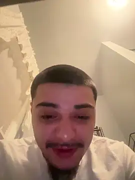 papiVilla23 online show from 10-28-25, 02:56